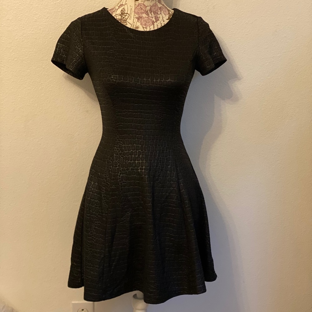 Forever 21 black dress